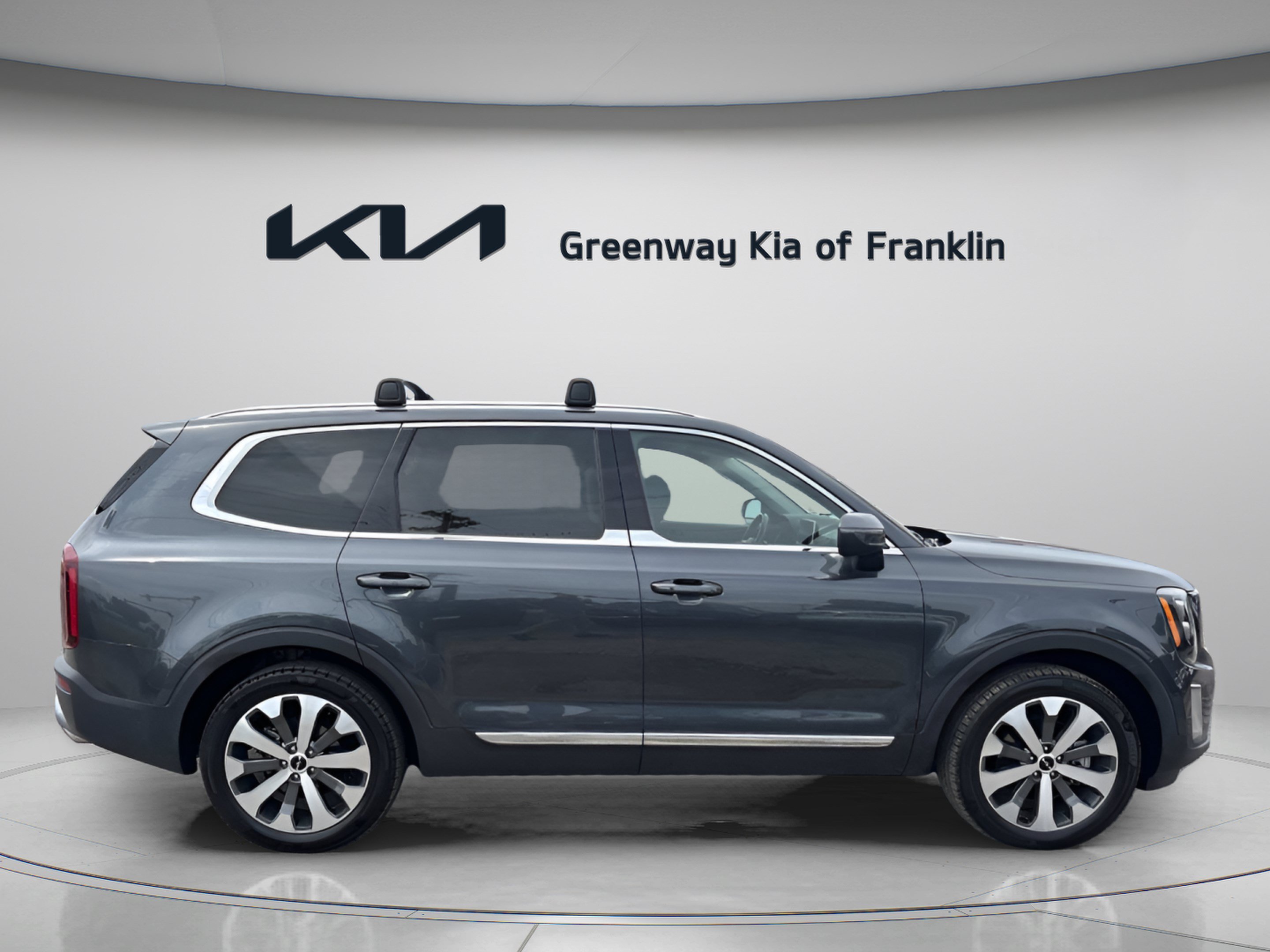 Used 2022 Kia Telluride EX w/ EX Premium Package FWD image 8