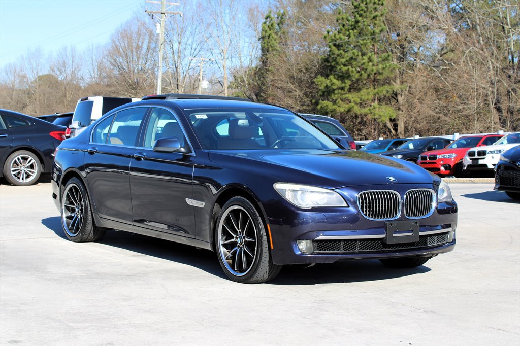 Used 2012 BMW 740i RWD image 9