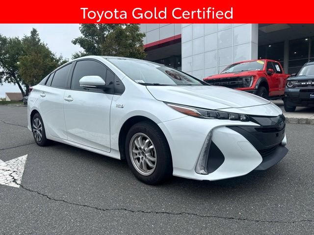 Certified 2021 Toyota Prius Prime XLE FWD image 2
