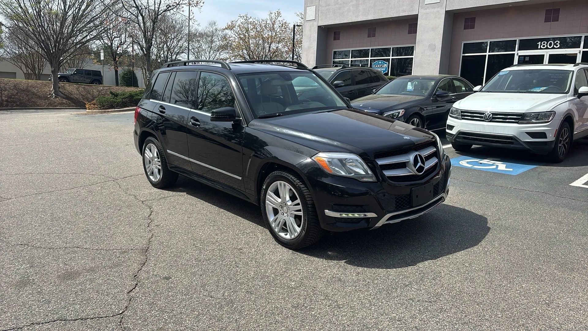 Used 2013 Mercedes-Benz GLK 350 4MATIC image 3