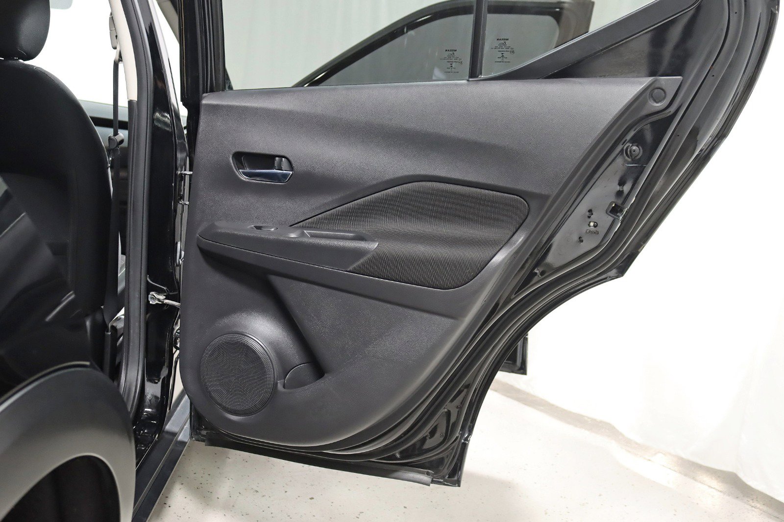 Used 2022 Nissan Kicks SV image 28