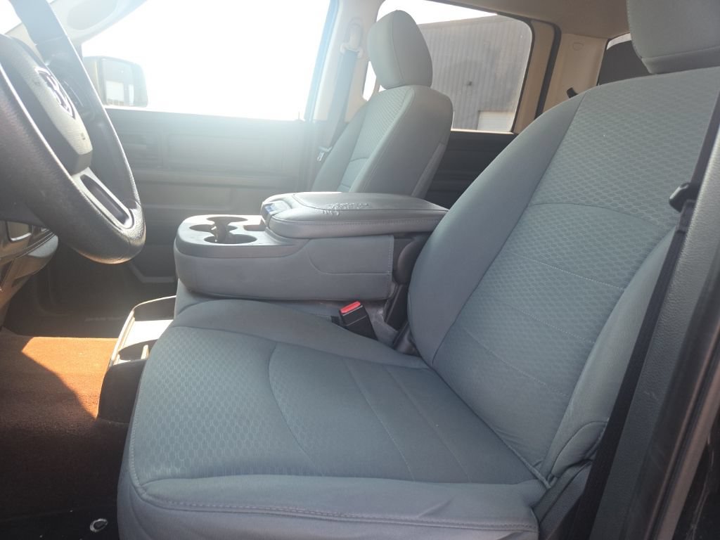 Used 2014 RAM 1500 Express w/ Black Ram 1500 Express Group RWD image 24