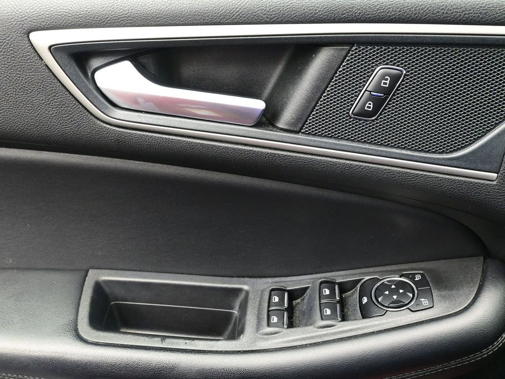 Certified 2024 Ford Edge SEL AWD/4WD image 17