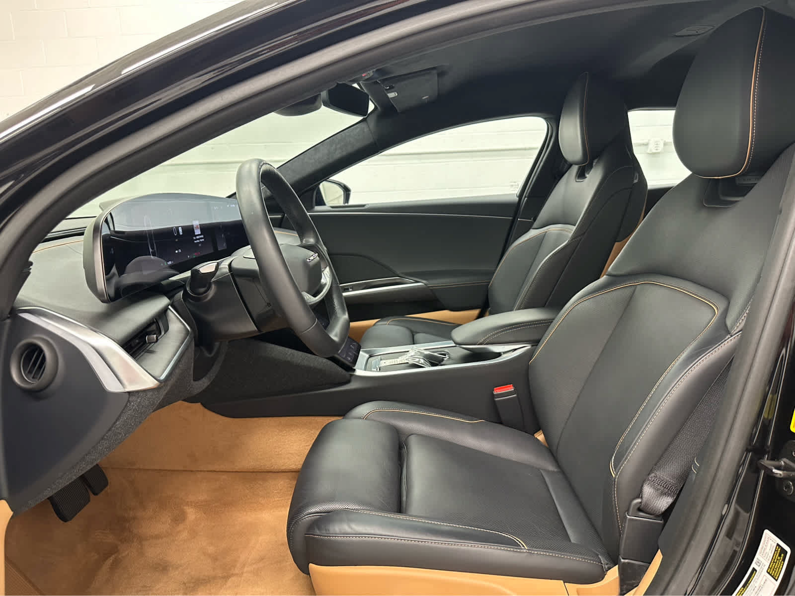 Used 2025 Lucid Air Touring AWD/4WD image 9