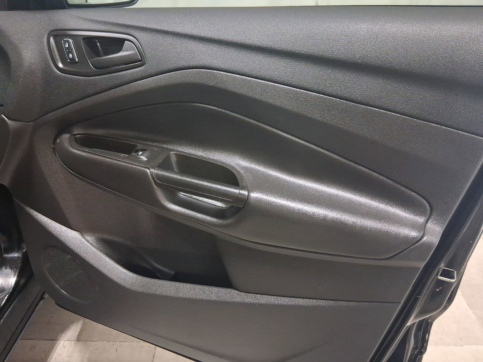 Used 2016 Ford Escape S FWD image 18