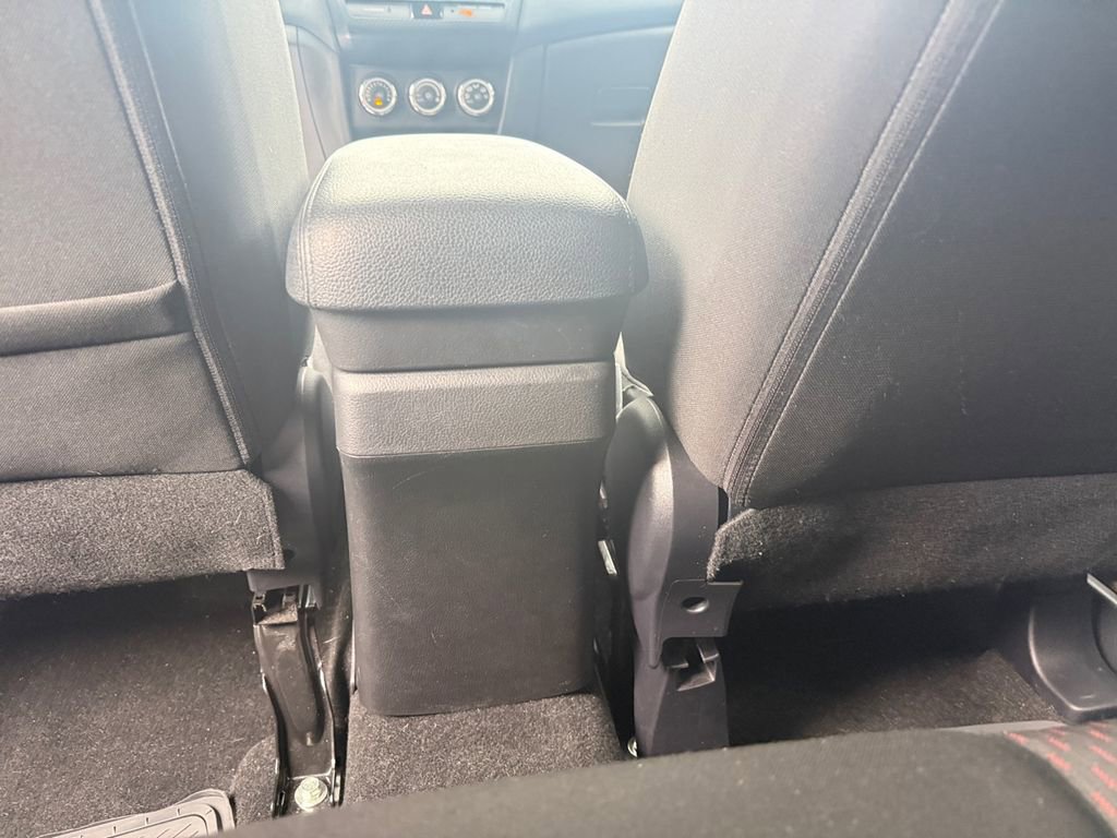 Used 2019 Mitsubishi Outlander Sport SE FWD image 29