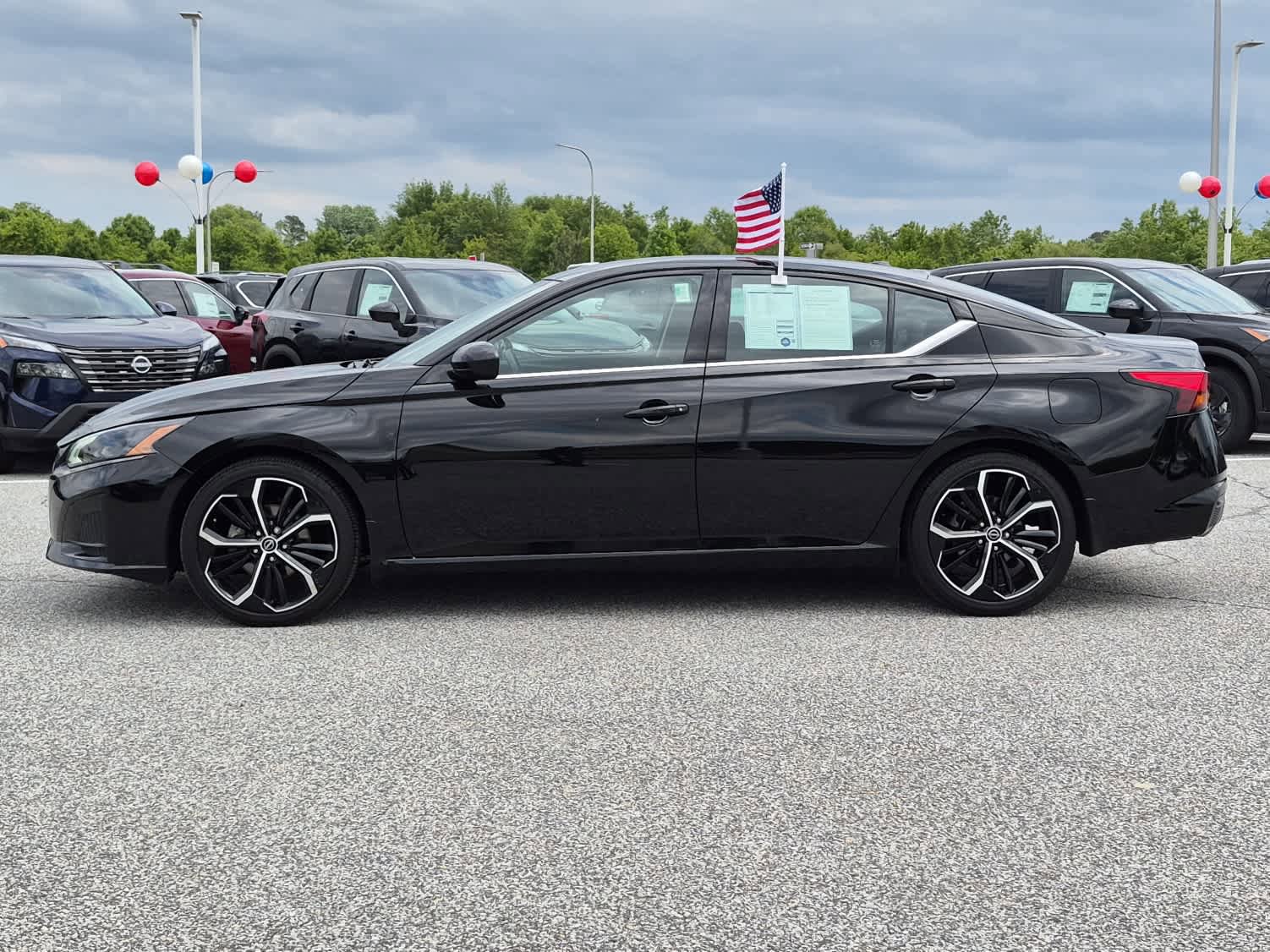 Used 2023 Nissan Altima 2.5 SR FWD image 5