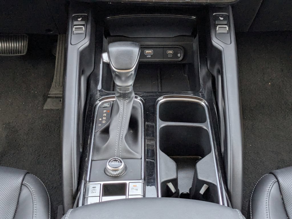 Used 2025 Kia Telluride S FWD image 26