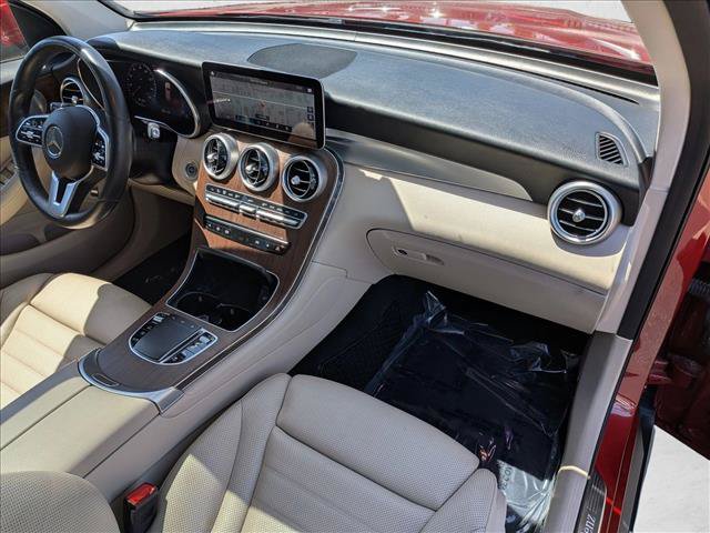 Used 2020 Mercedes-Benz GLC 300 4MATIC image 22