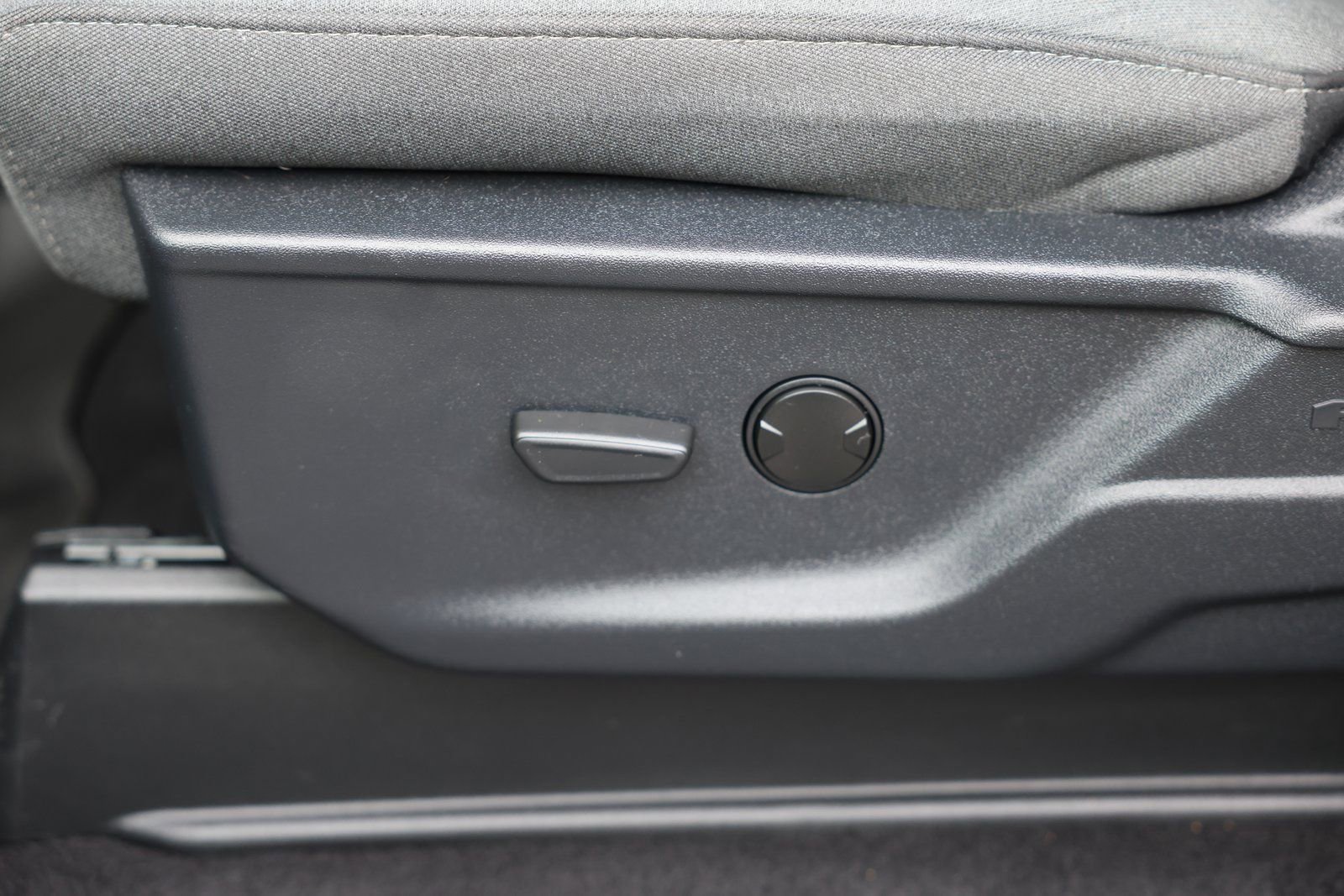 Certified 2024 Ford F150 XLT w/ FX4 Off-Road Package image 18