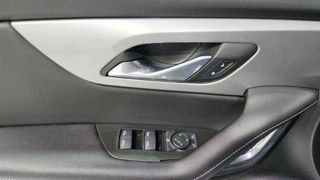 Used 2025 Chevrolet Blazer LT image 18
