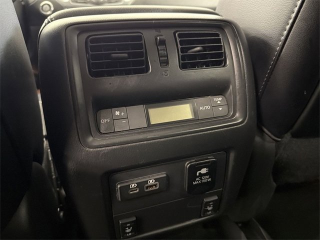 Used 2019 Nissan Pathfinder SL image 19