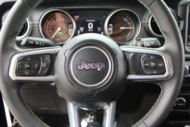 Used 2023 Jeep Wrangler Unlimited Sahara image 17