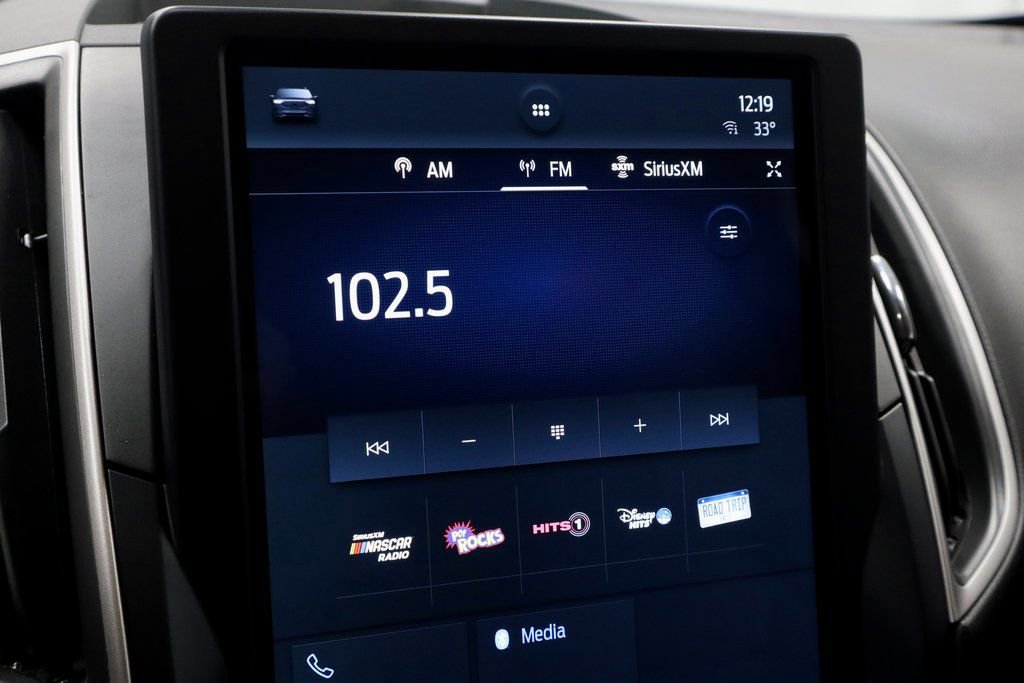 Certified 2023 Ford Edge SEL w/ Sport Appearance Package image 3