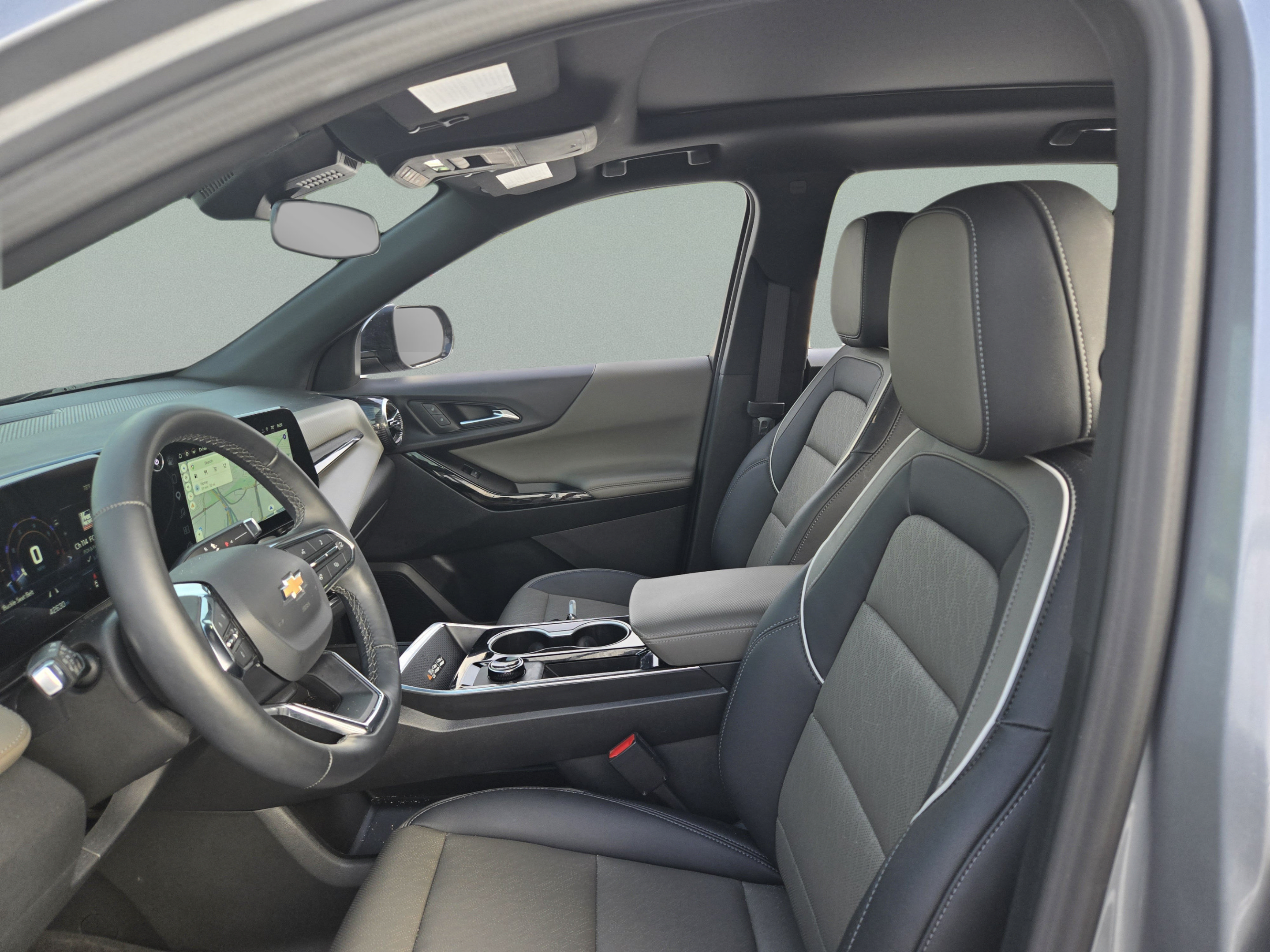 Used 2026 Chevrolet Equinox LT w/ Convenience Package II FWD image 14