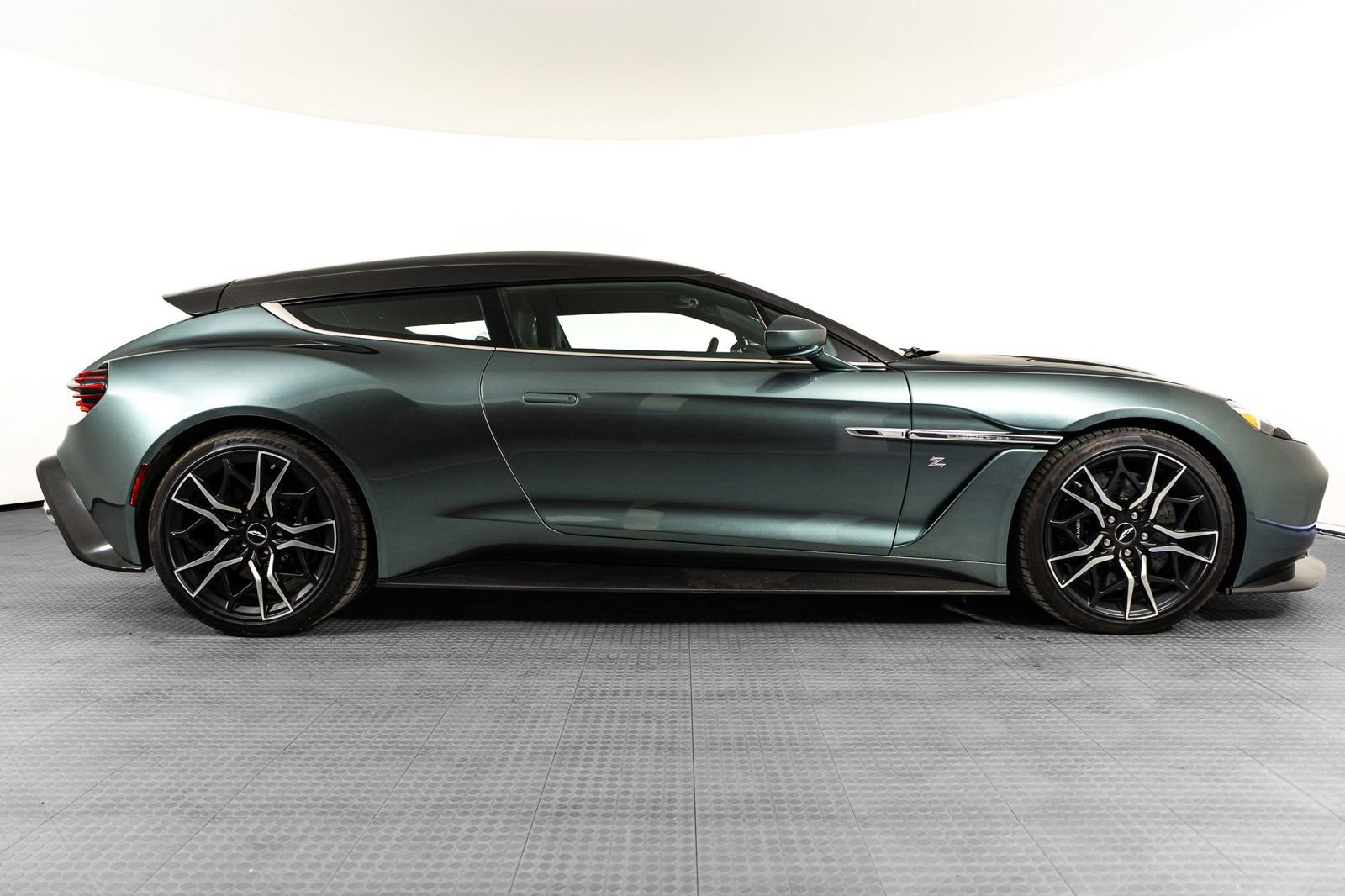 Used 2019 Aston Martin Vanquish Zagato image 11