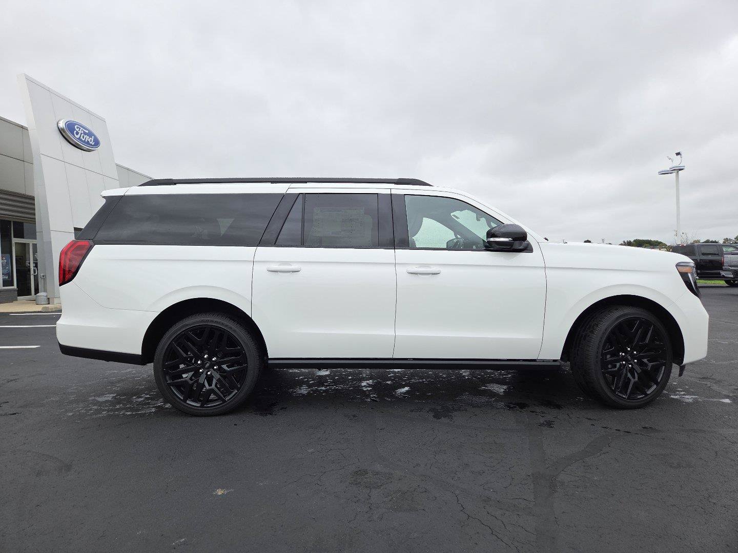 New 2027 Ford Expedition Max Platinum w/ Stealth Performance Package AWD/4WD image 19