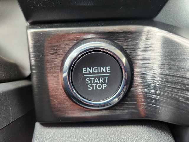 Used 2024 Ford F250 Lariat w/ Chrome Package AWD/4WD image 19