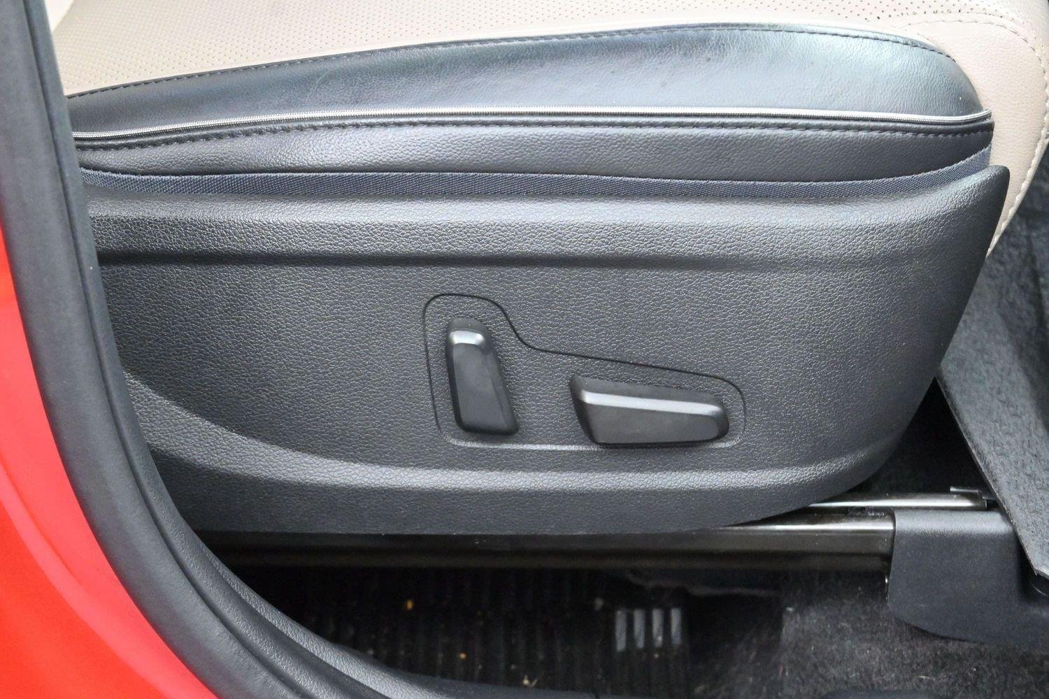 Used 2021 Hyundai Santa Fe Limited FWD image 35