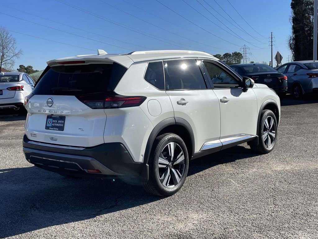 Used 2023 Nissan Rogue SL w/ SL Premium Package image 7