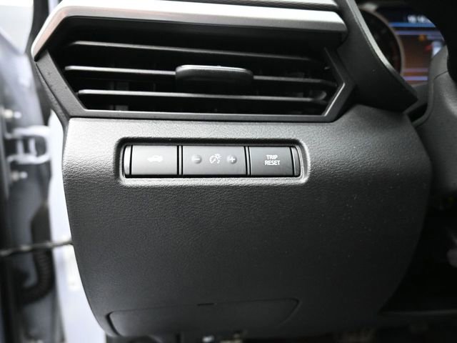 Used 2025 Nissan Altima 2.5 SR image 14