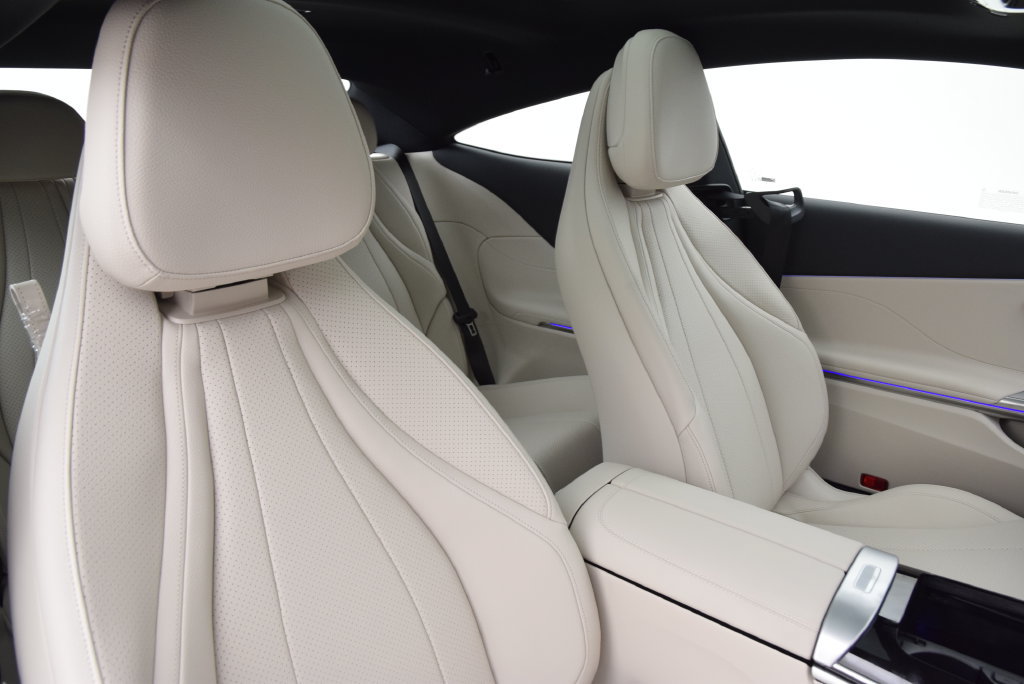 New 2027 Mercedes-Benz CLE 300 4MATIC Coupe image 17