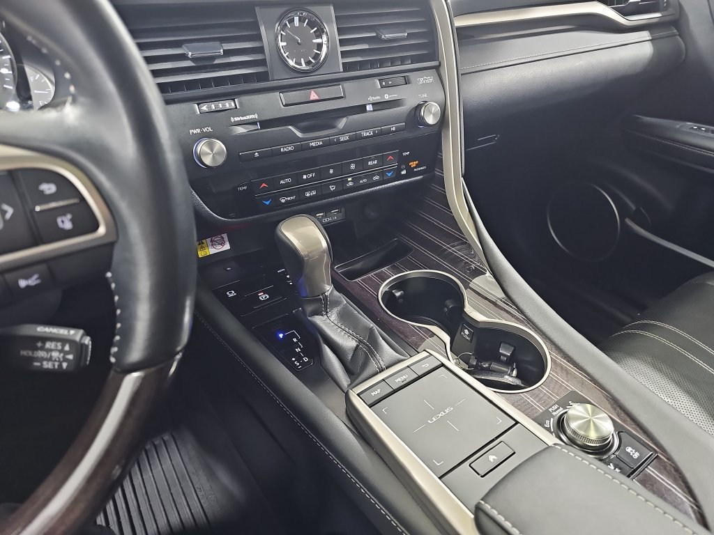 Used 2021 Lexus RX 450hL Luxury w/ Cold Area Package (CT) AWD/4WD image 27