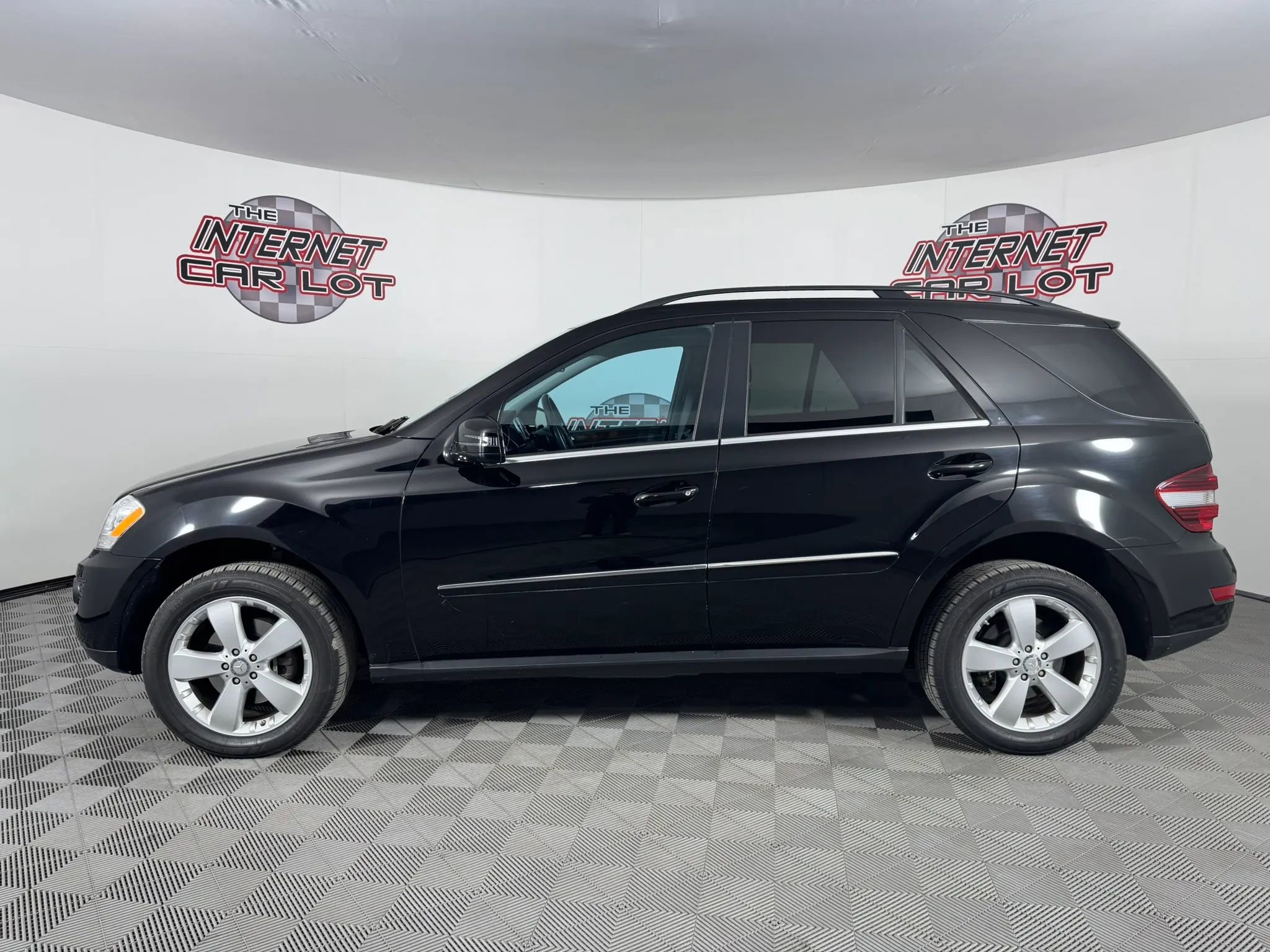 Used 2011 Mercedes-Benz ML 350 4MATIC image 4