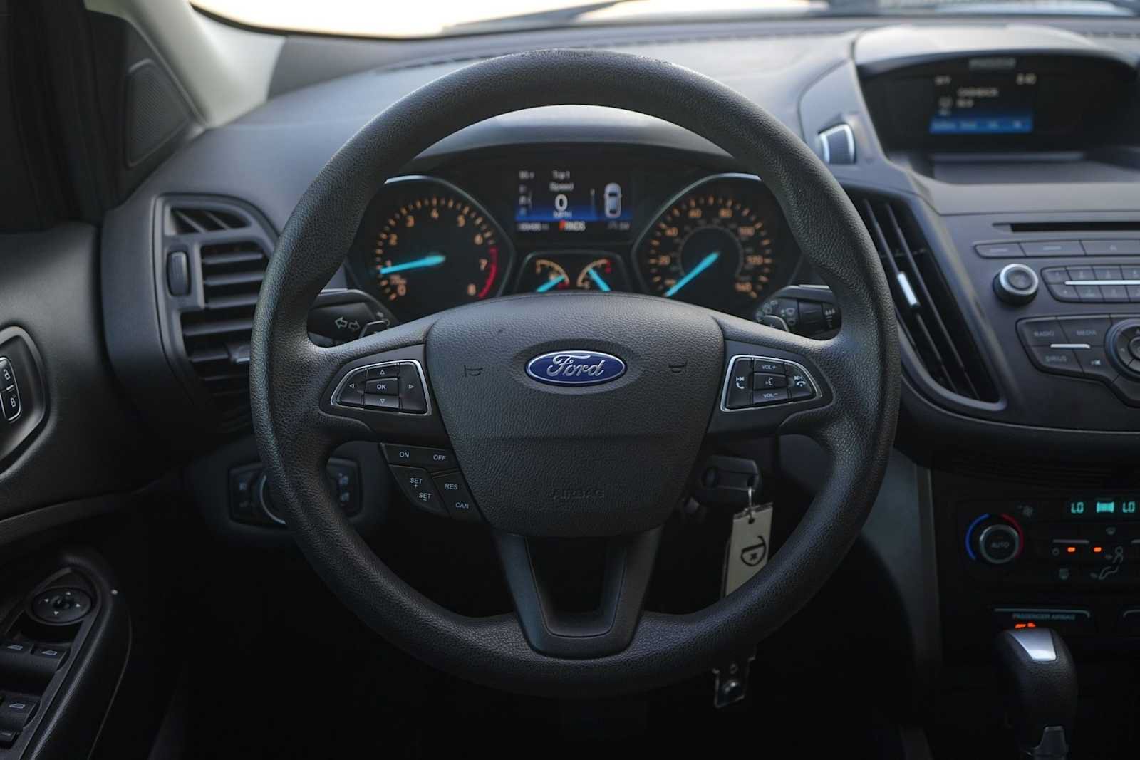 Used 2017 Ford Escape SE FWD image 16