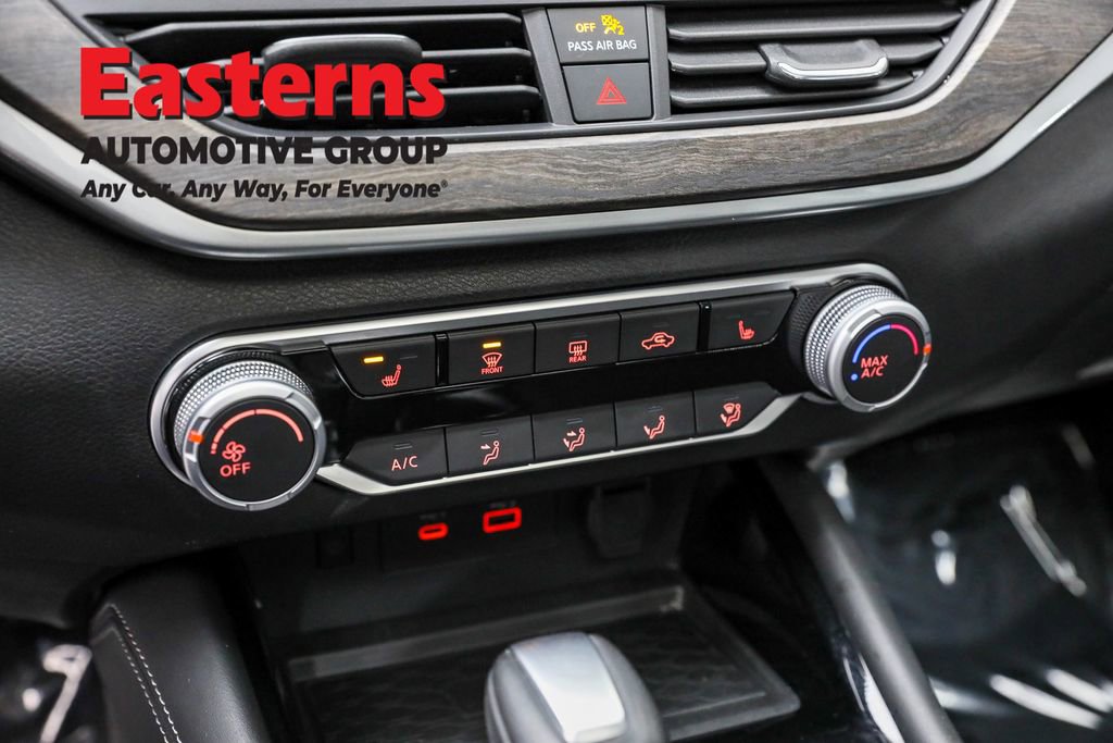 Used 2024 Nissan Altima 2.5 SV w/ SV Premium Package image 20