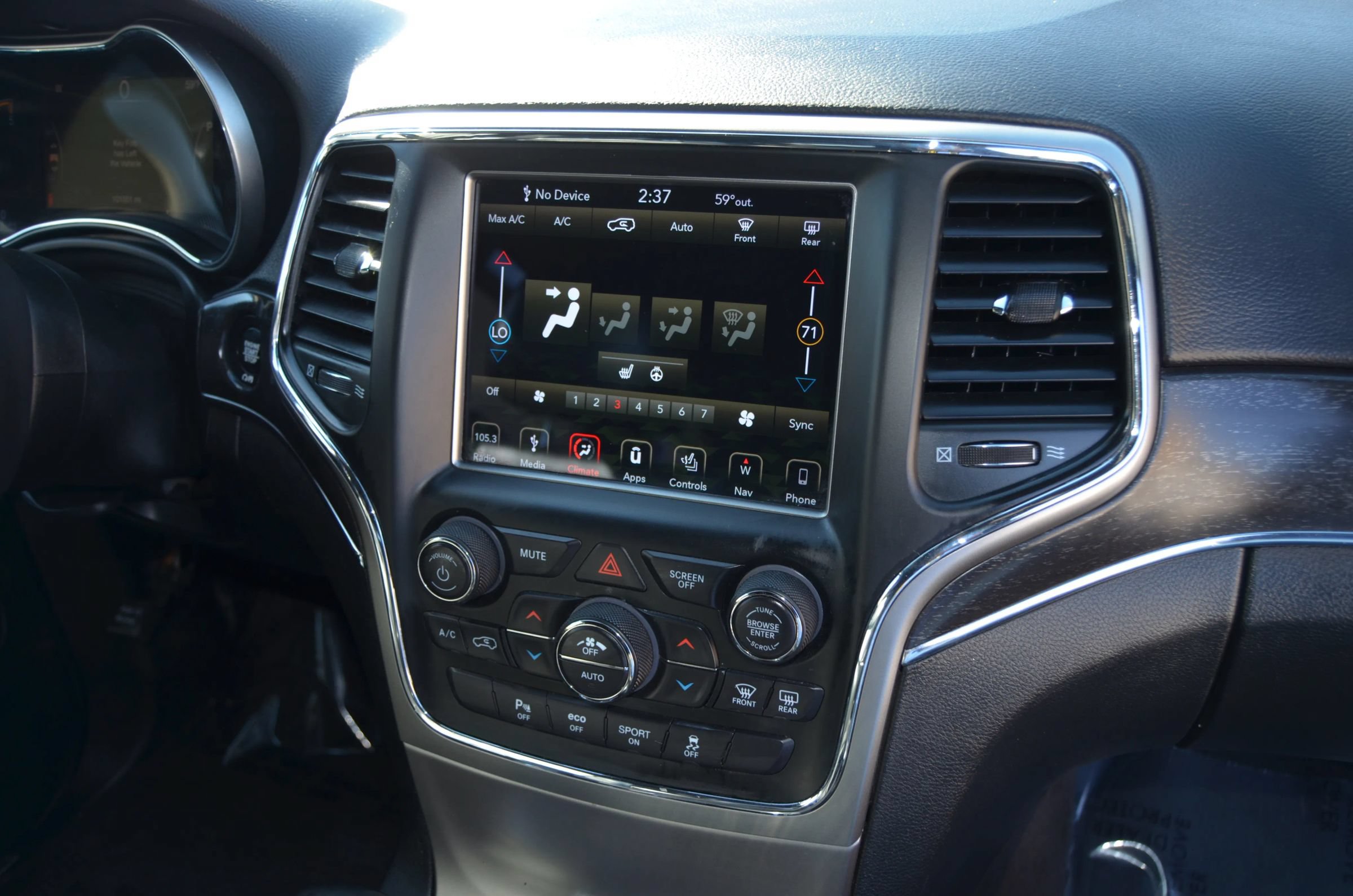 Used 2018 Jeep Grand Cherokee Limited RWD image 23