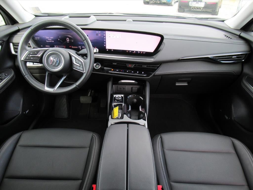 Used 2025 Buick Envision Preferred AWD/4WD image 12