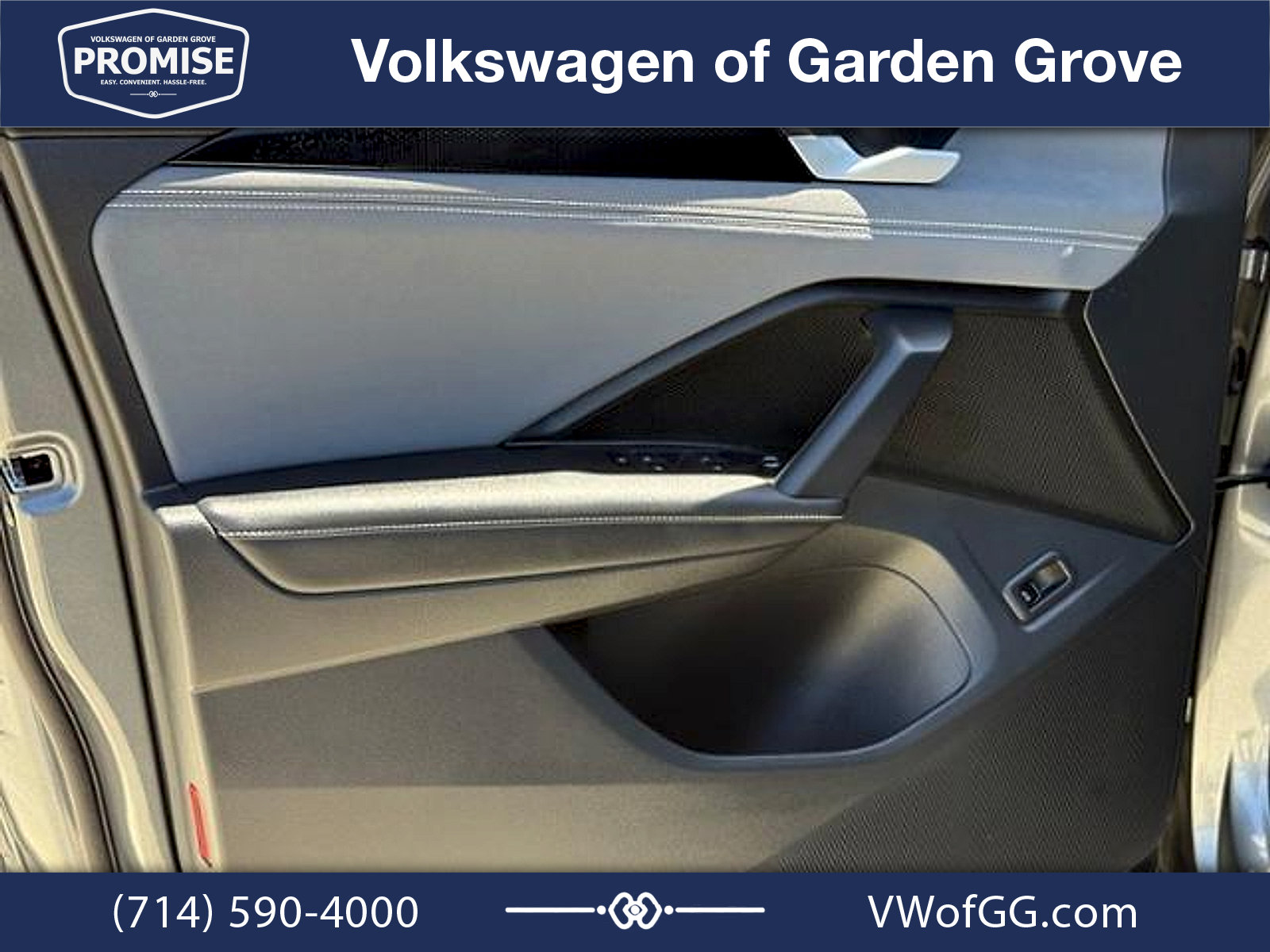 New 2026 Volkswagen Tiguan SE R-Line FWD image 9