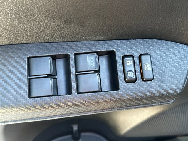 Used 2015 Toyota RAV4 XLE AWD/4WD image 26