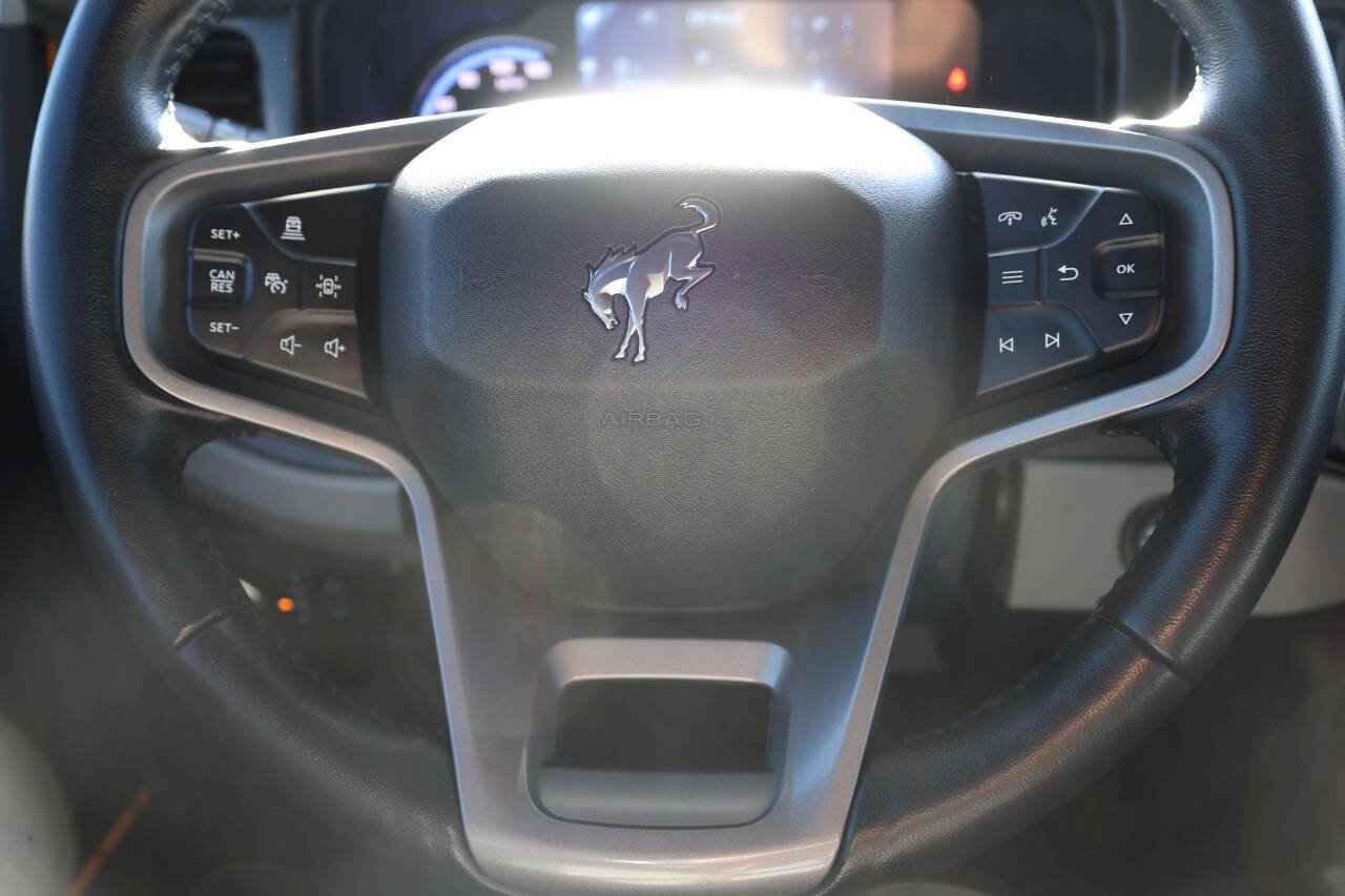 Used 2022 Ford Bronco Badlands image 18