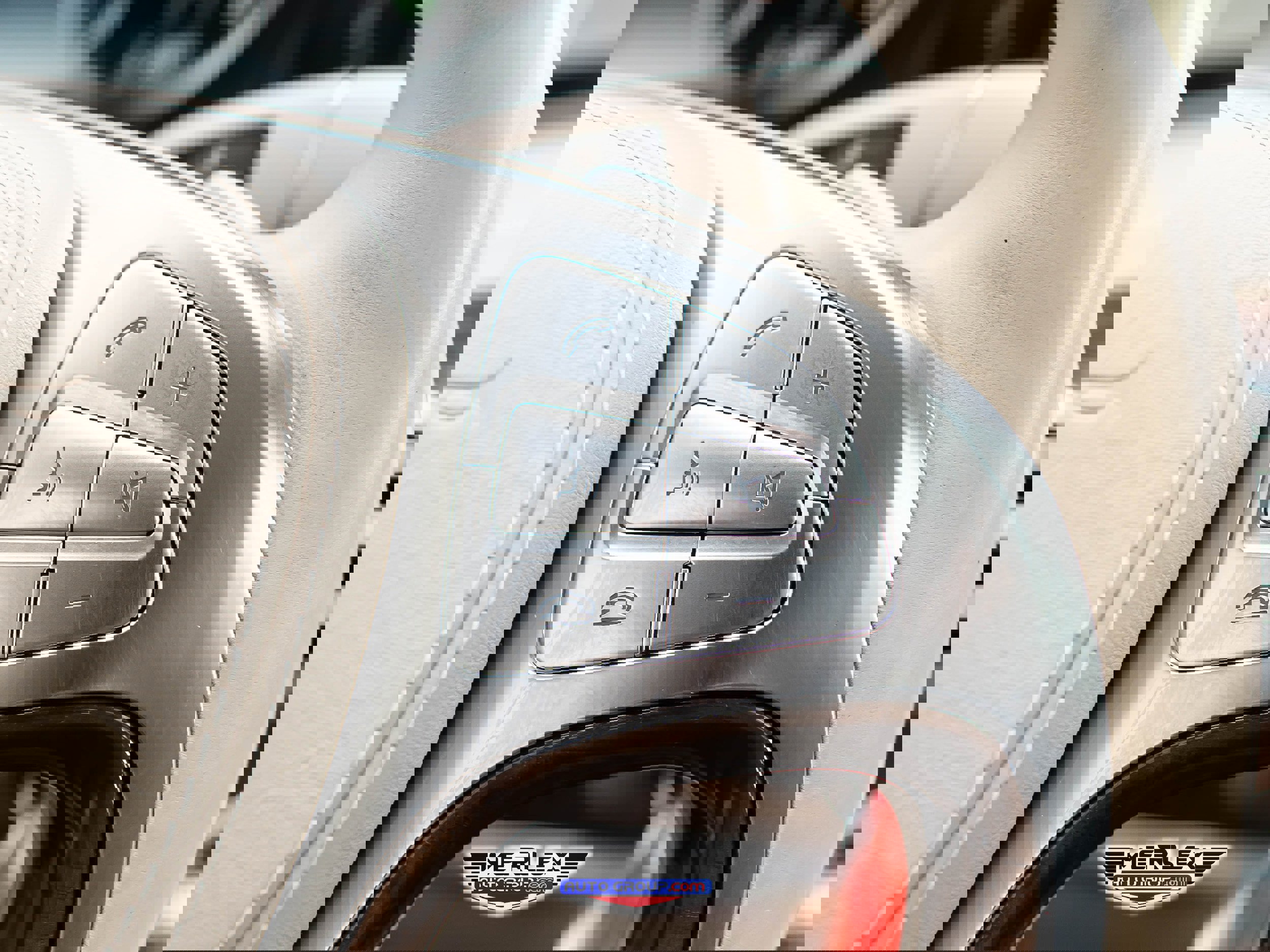 Used 2015 Mercedes-Benz S 550 4MATIC Sedan image 25