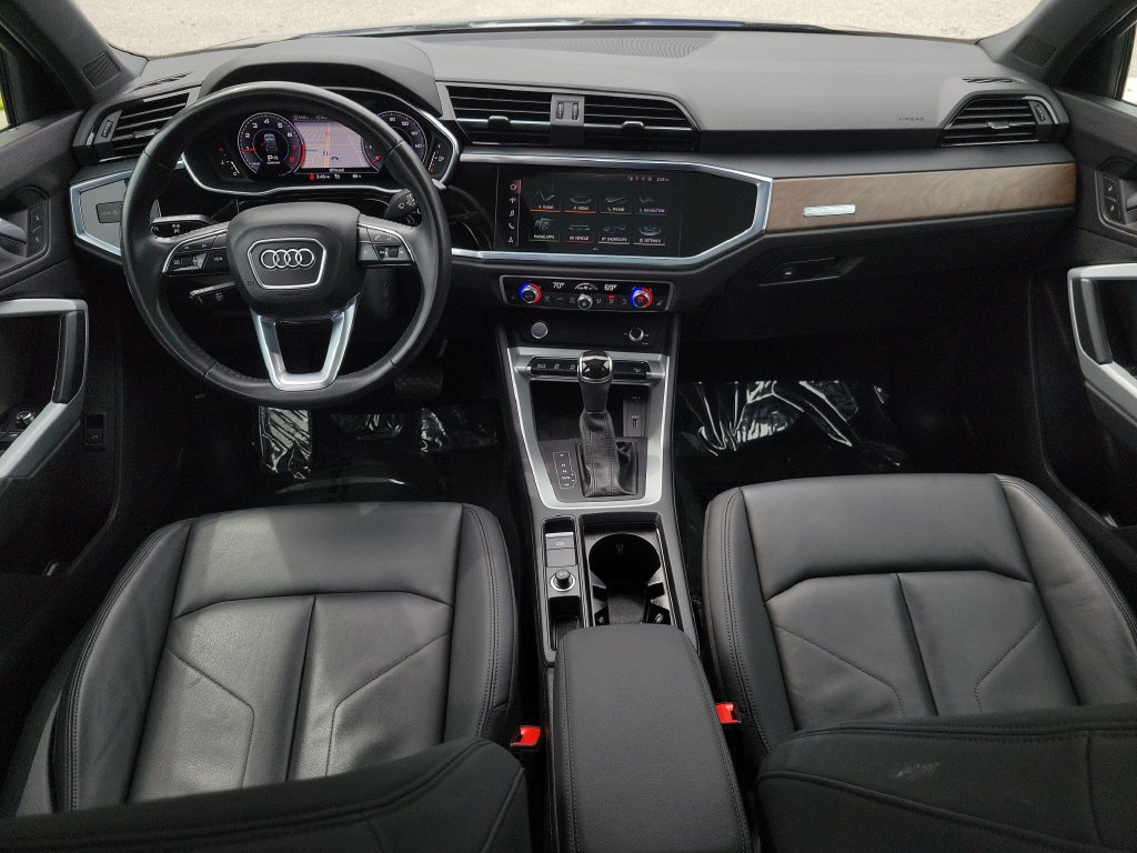 Used 2020 Audi Q3 2.0T Premium Plus AWD/4WD image 23