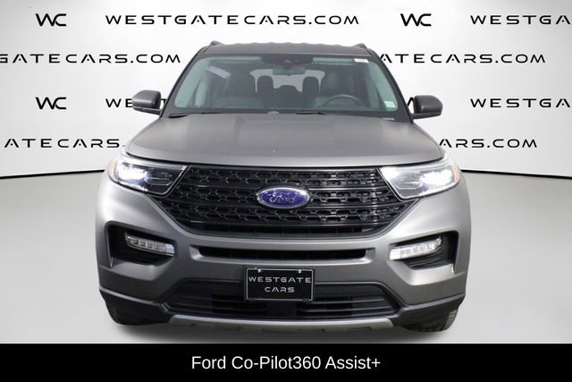 Used 2021 Ford Explorer XLT w/ Equipment Group 202A image 4