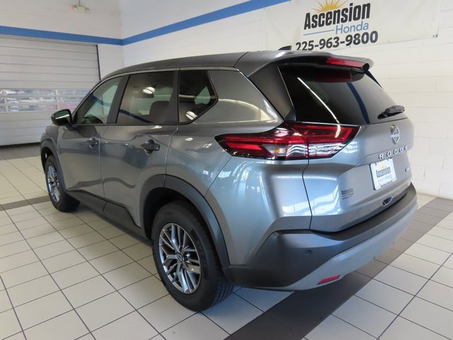 Used 2023 Nissan Rogue S image 11