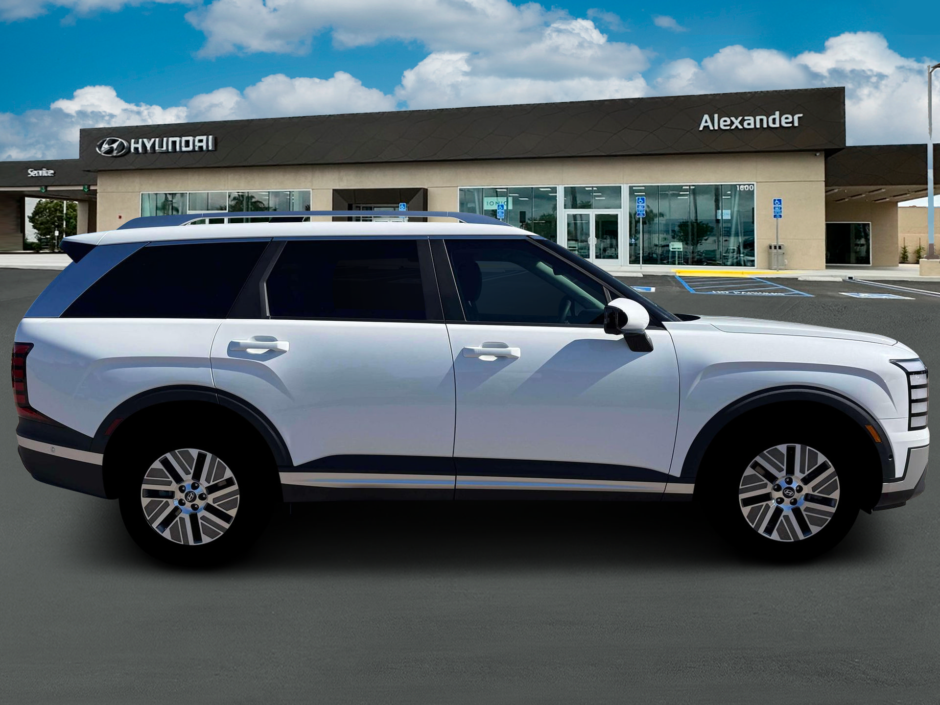 New 2026 Hyundai Palisade SEL Premium w/ Tow & Go Package FWD image 9