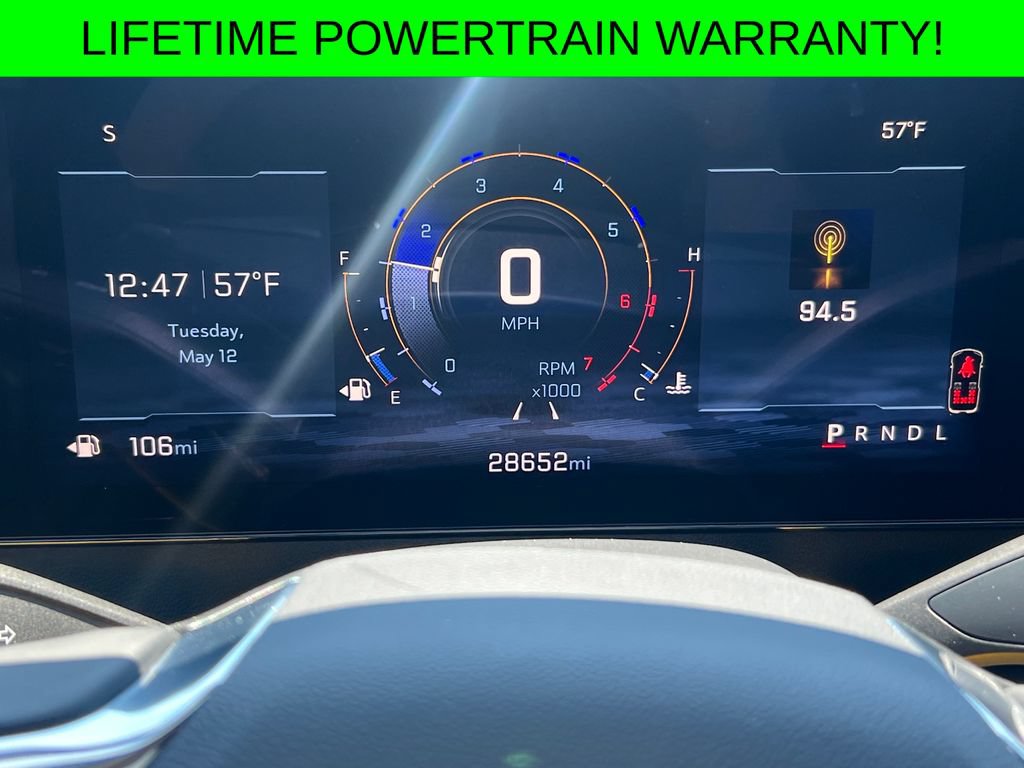 Used 2025 Chevrolet Traverse LT FWD image 5