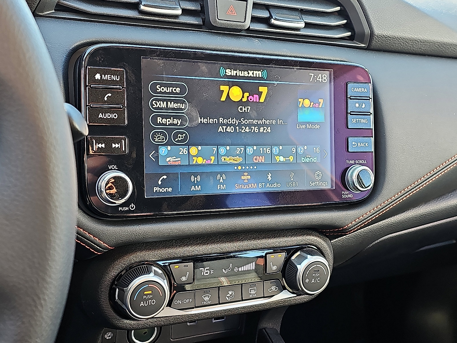 New 2025 Nissan Versa SR w/ Trunk Package image 11