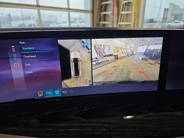 Used 2026 Cadillac Escalade IQ Sport 1 w/ LPO, ONYX Package AWD/4WD image 25