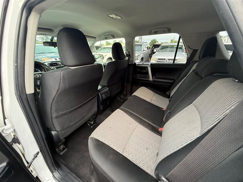 Used 2019 Toyota 4Runner SR5 AWD/4WD image 21
