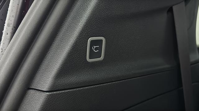 New 2026 Chrysler Pacifica Select image 32