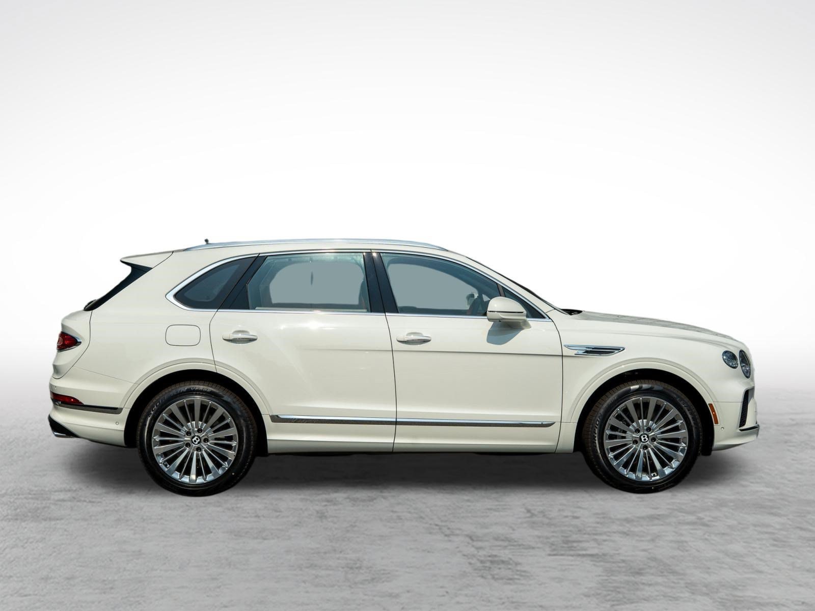 New 2026 Bentley Bentayga AWD/4WD image 10