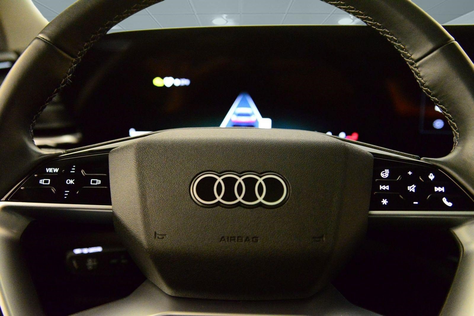 Used 2025 Audi Q5 Premium w/ Convenience Package AWD/4WD image 30