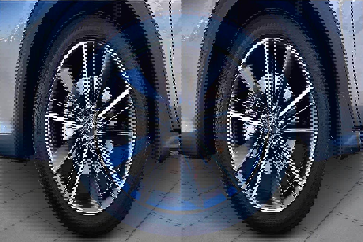 Used 2024 INFINITI QX50 Sport image 10