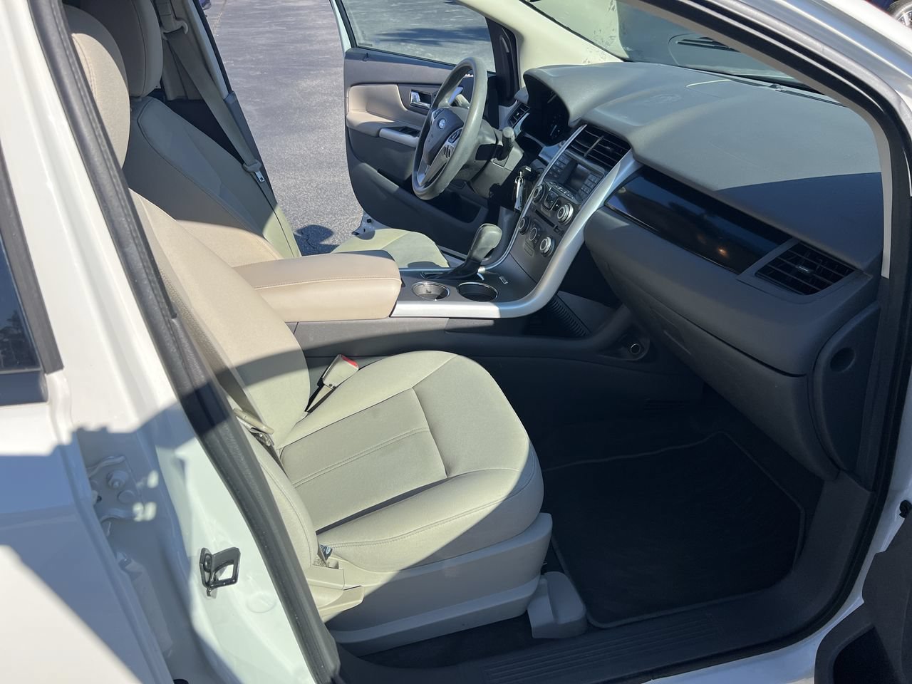 Used 2013 Ford Edge SE FWD image 35