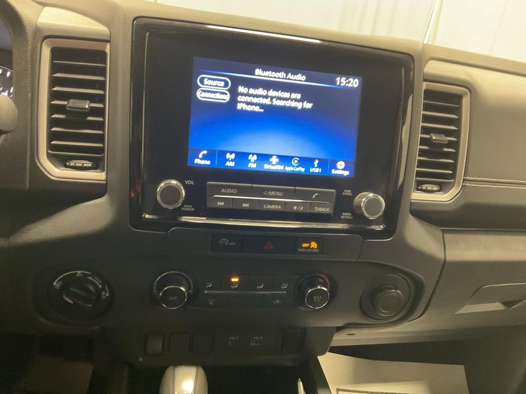 Used 2024 Nissan Frontier SV image 18